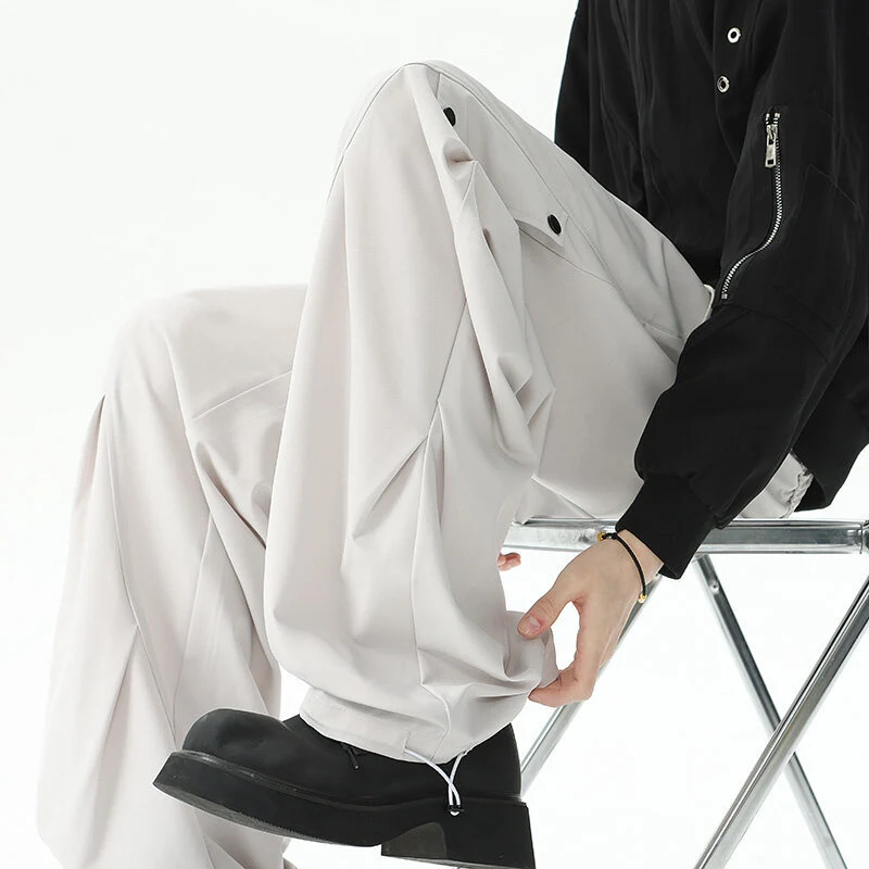 Herren Extraweite technische Cargo-Loungehose im drapierten Weitbein‑Schnitt Drune