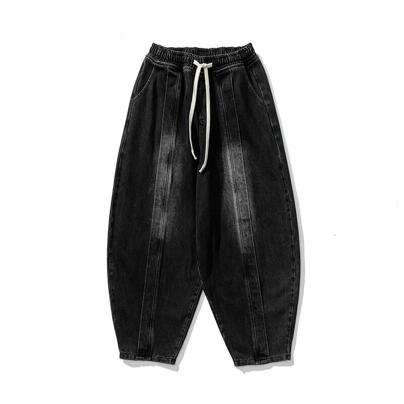 Herren Extraweite Jeanshose im Balloon‑Schnitt mit Tunnelzugbund und Längssteppungen Drune