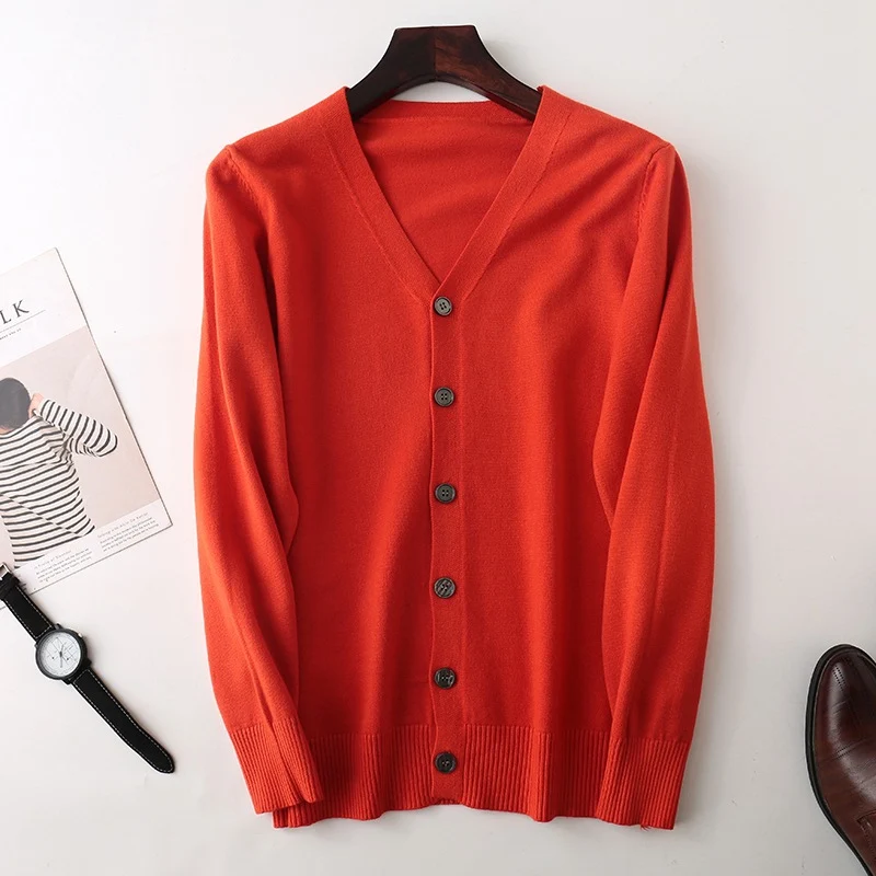 Herren Feiner V‑Ausschnitt-Cardigan aus leichtem Feinstrick mit geripptem Saum Drune