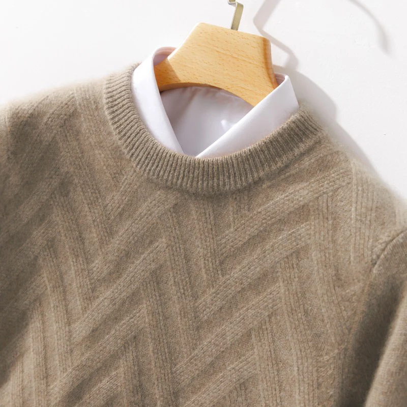 Herren Feiner Rundhalspullover aus Kaschmir‑Mix mit Chevron‑Struktur Drune
