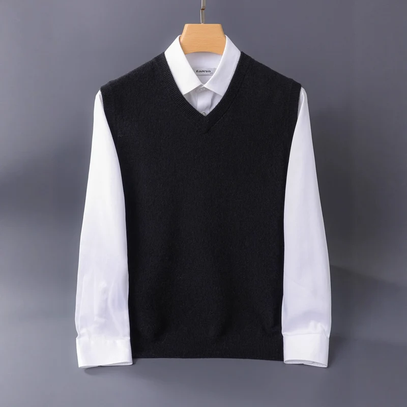Herren Feine V‑Ausschnitt Strickweste aus Merino‑Blend mit geripptem Saum Drune