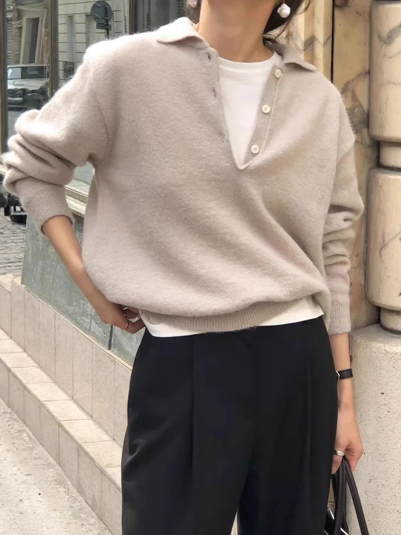 Damen Weicher Kapuzenpullover im Mohair‑Look mit tiefem V‑Ausschnitt und halber Knopfleiste Drune