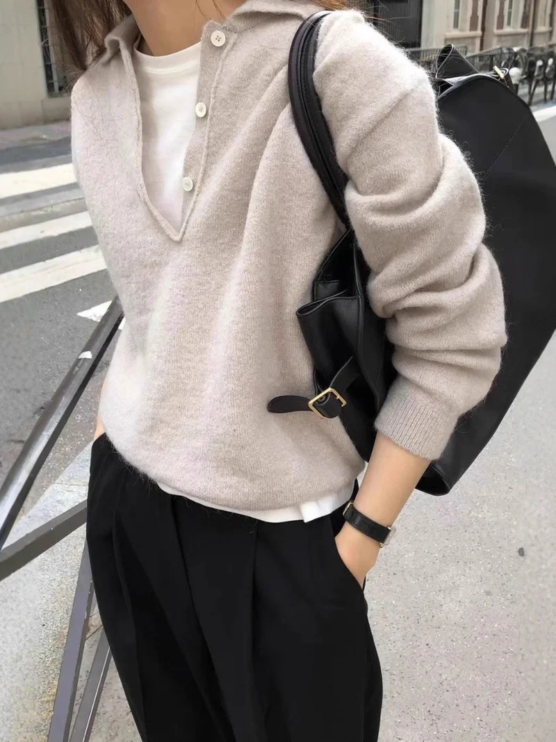 Damen Weicher Kapuzenpullover im Mohair‑Look mit tiefem V‑Ausschnitt und halber Knopfleiste Drune