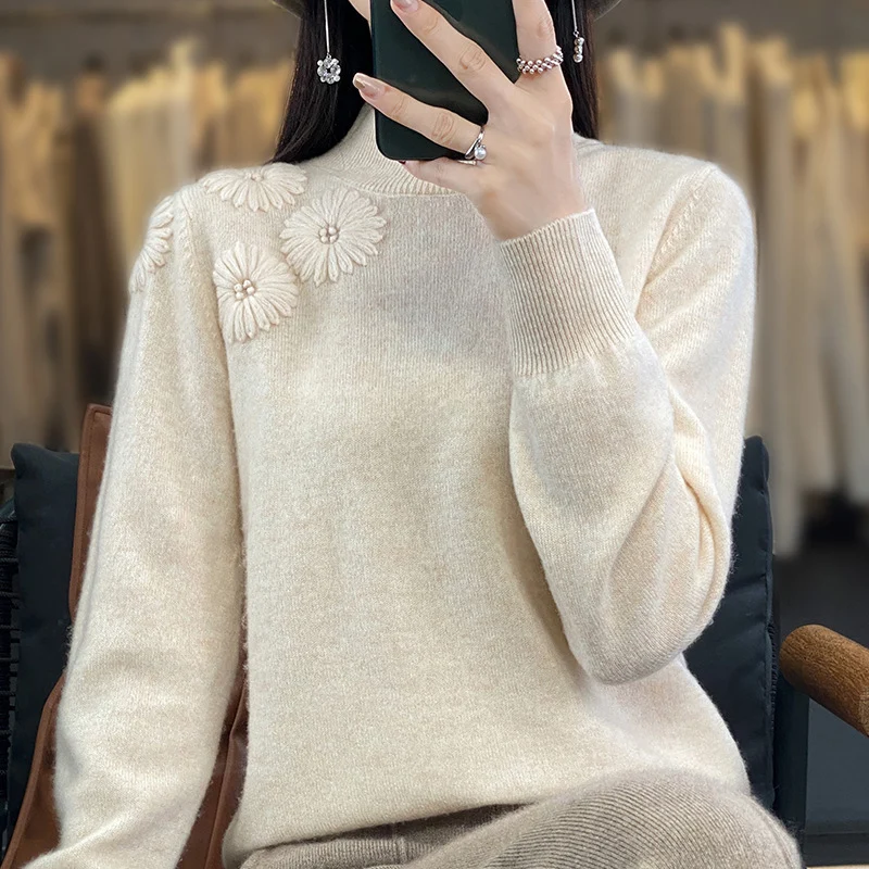 Damen Weicher Feinstrickpullover mit kurzem Stehkragen, 3D‑Blütenapplikation und gerippten Bündchen Drune