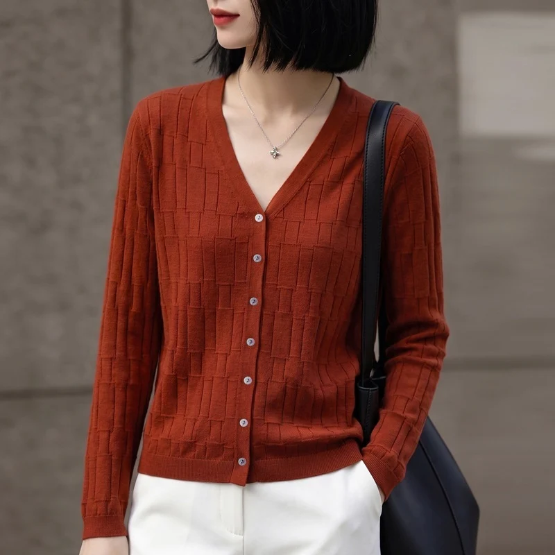 Damen V‑Ausschnitt-Feinstrickcardigan mit strukturierter Blockoptik und durchgehender Knopfleiste Drune