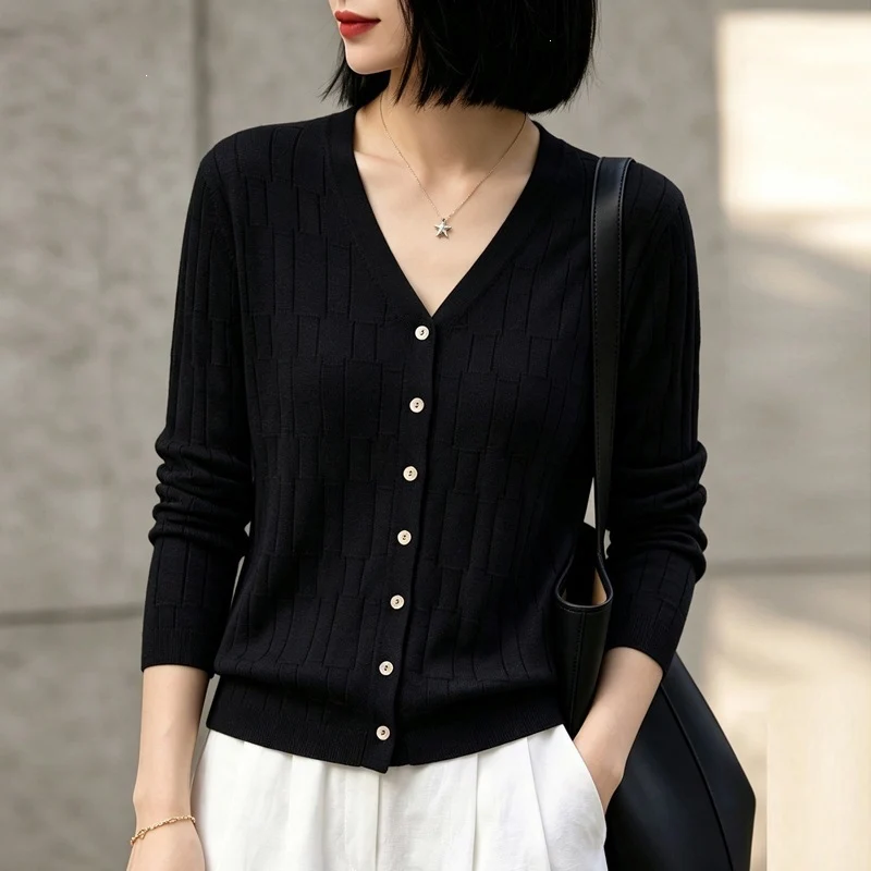 Damen V‑Ausschnitt-Feinstrickcardigan mit strukturierter Blockoptik und durchgehender Knopfleiste Drune