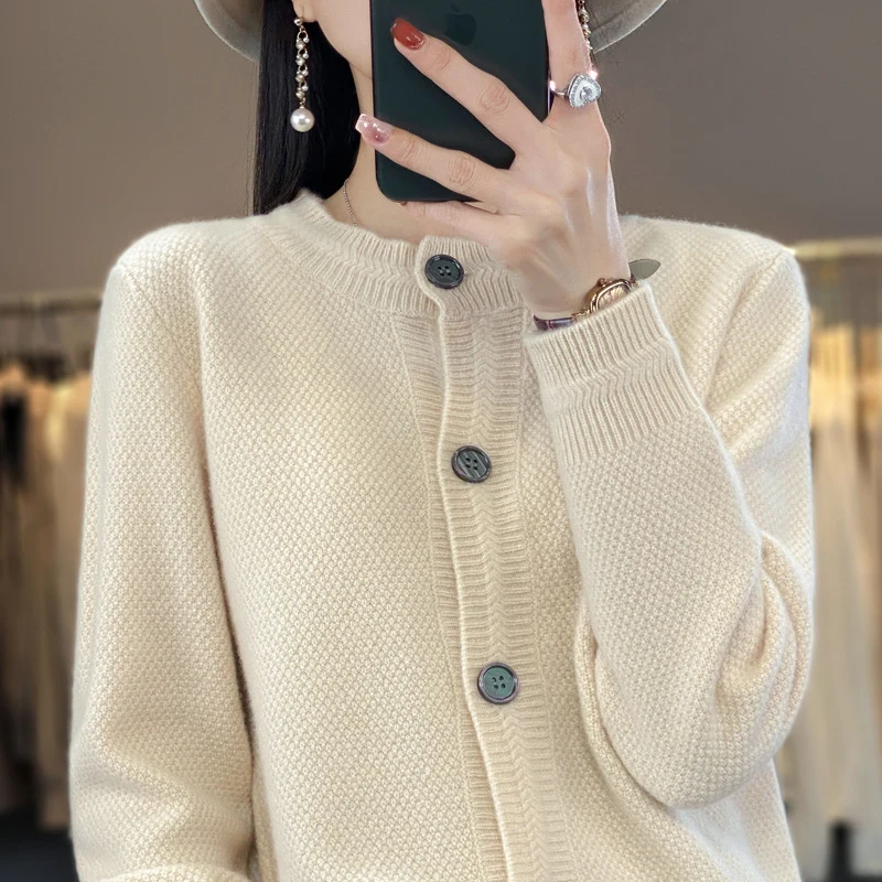 Damen Strukturierter Feinstrick-Cardigan mit kaschmirähnlicher Haptik, durchgehender Knopfleiste und kastiger Oversize‑Passform Drune