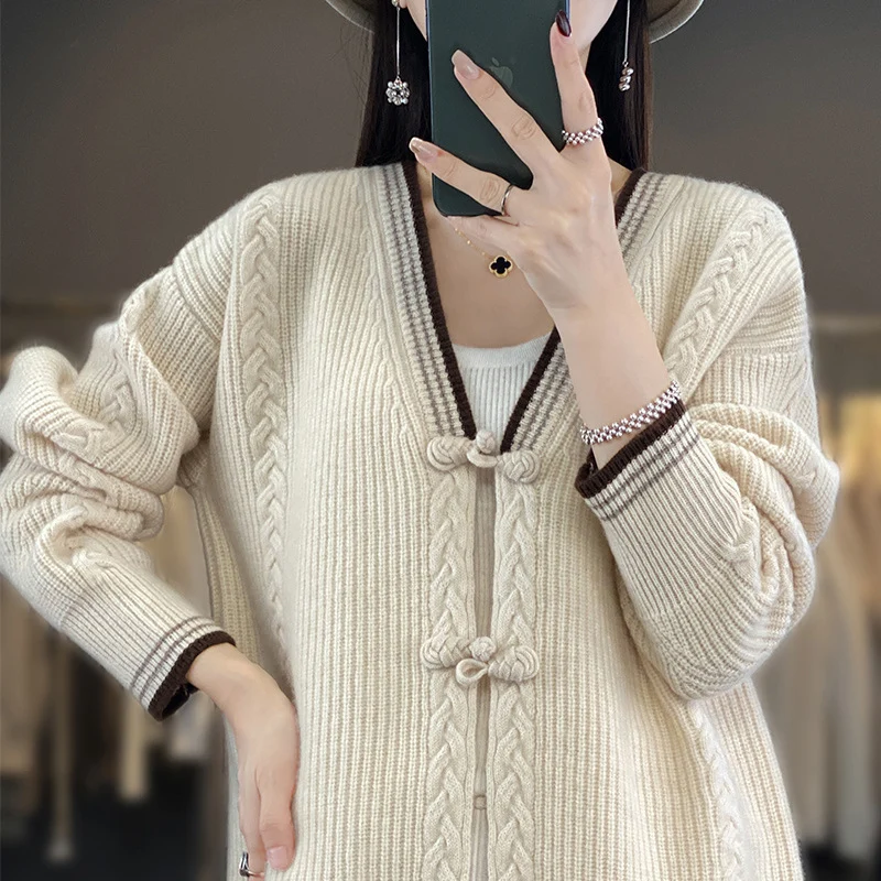 Damen Strickcardigan mit Zopfmuster und dekorativen Knotenverschlüssen Drune