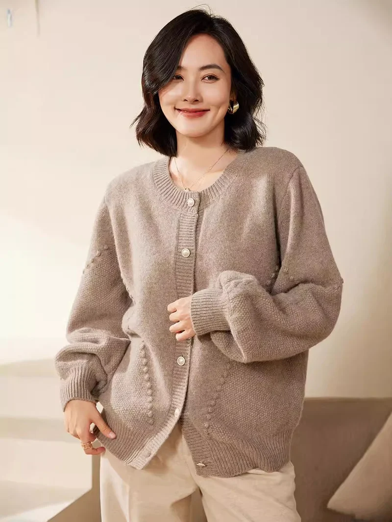 Damen Strickcardigan mit Strukturmuster, Ballonärmeln und Perlmuttknopfleiste Drune