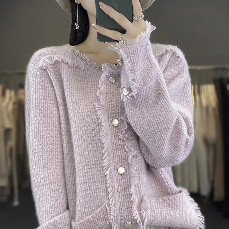 Damen Strickcardigan mit Fransenblende, Perlmuttknopfleiste und aufgesetzten Taschen Drune