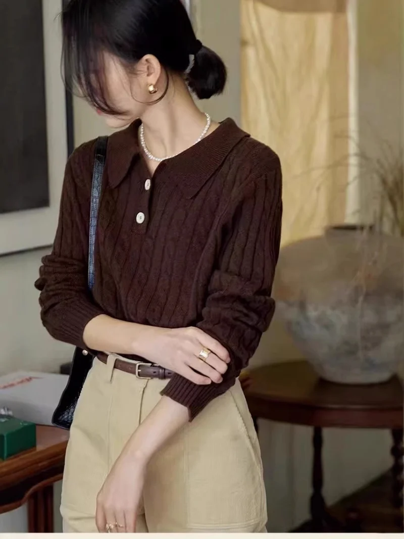 Damen Polokragen‑Zopfstrickpullover mit halber Knopfleiste Drune
