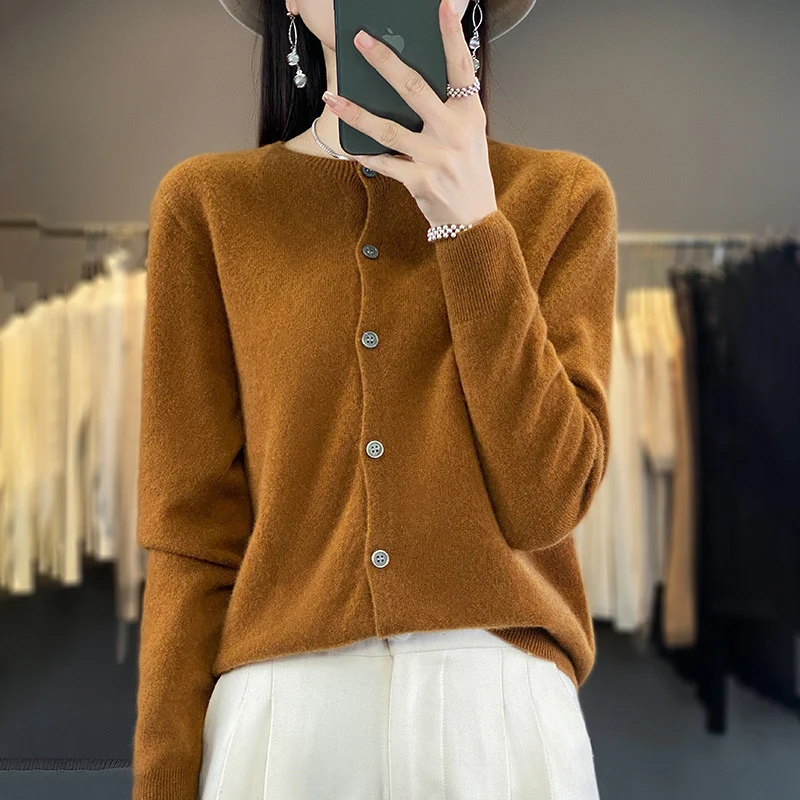 Damen Leichter Feinstrick-Cardigan mit Kaschmir‑Optik, Rundhalsausschnitt und verdeckter Knopfleiste Drune