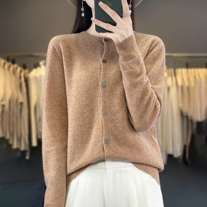 Damen Leichter Feinstrick-Cardigan mit Kaschmir‑Optik, Rundhalsausschnitt und verdeckter Knopfleiste Drune