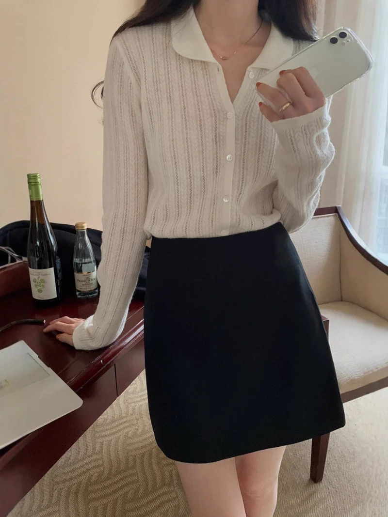 Damen Leichter Ajourstrick-Knopfccardigan mit Hemdkragen und feiner Zopfmusterstruktur Drune
