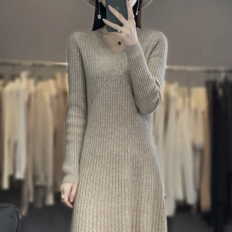 Damen Langes geripptes Strickmidikleid mit taillierter Silhouette und A‑Linien-Rock Drune