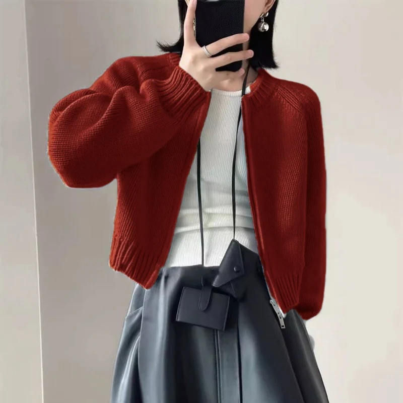 Damen Kurzjacke aus softem Feinstrick mit durchgehendem Reißverschluss und geripptem Saum Drune