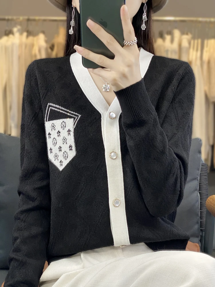 Damen Kurzgeschnittener V‑Neck-Cardigan mit Perlmuttknöpfen und kontrastierter Brusttasche Drune
