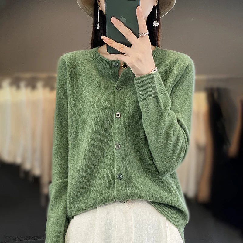 Damen Kurzgeschnittener Cardigan in Mohair‑Optik mit Rundhalsausschnitt und Perlmuttknöpfen Drune