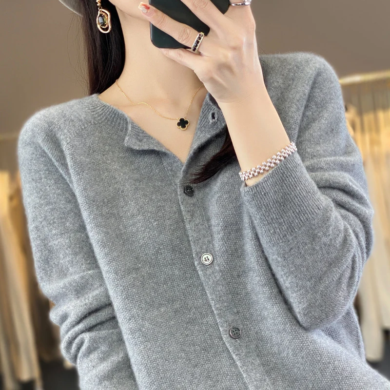 Damen Kurzgeschnittener Cardigan in Mohair‑Optik mit Rundhalsausschnitt und Perlmuttknöpfen Drune
