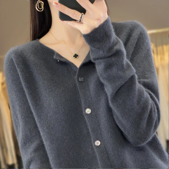 Damen Kurzgeschnittener Cardigan in Mohair‑Optik mit Rundhalsausschnitt und Perlmuttknöpfen Drune
