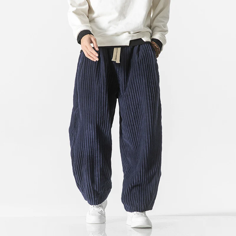 Herren Locker geschnittene Cordhose mit breiten Rippen und Kordelbund Drune