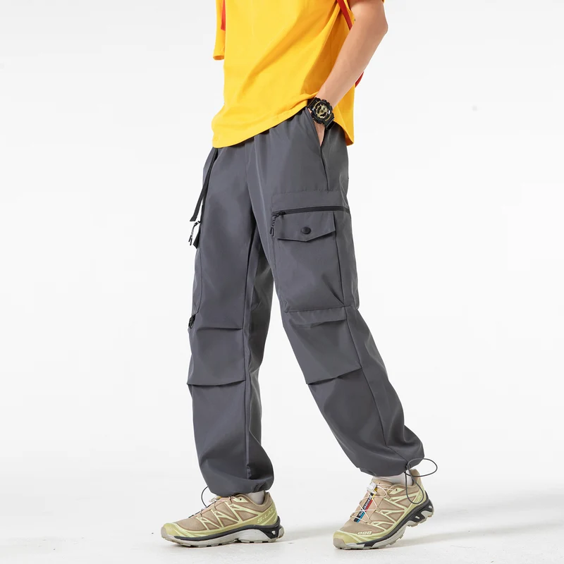Herren Weite Utility-Cargohose mit Multifachtaschen, verstellbarem Saum und integriertem Gurt Drune