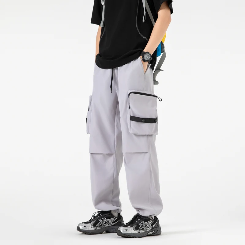 Herren Weite Utility-Cargohose mit großvolumigen Klappentaschen und Kordelzugbund Drune