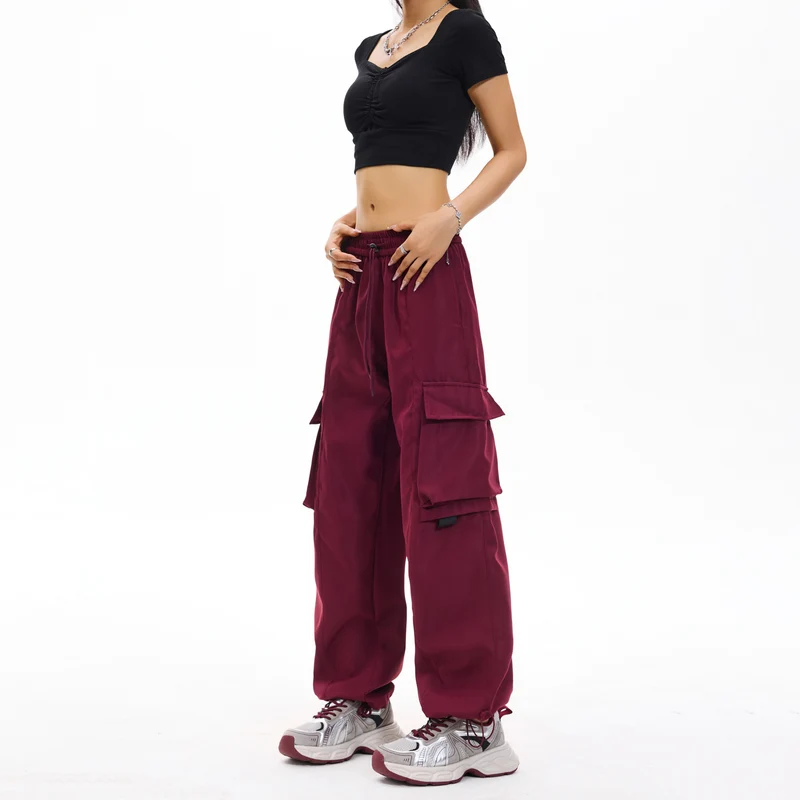Herren weite Utility‑Cargohose im Baggy‑Cut mit Tunnelzugbund, großen Klappentaschen und verstellbarem Beinabschluss Drune