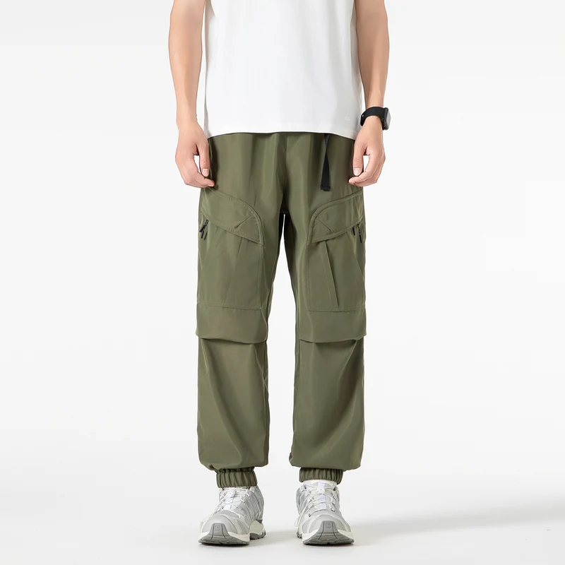 Herren Weite technische Cargo-Joggerhose mit elastischem Tunnelzugbund und Mehrfachtaschen Drune