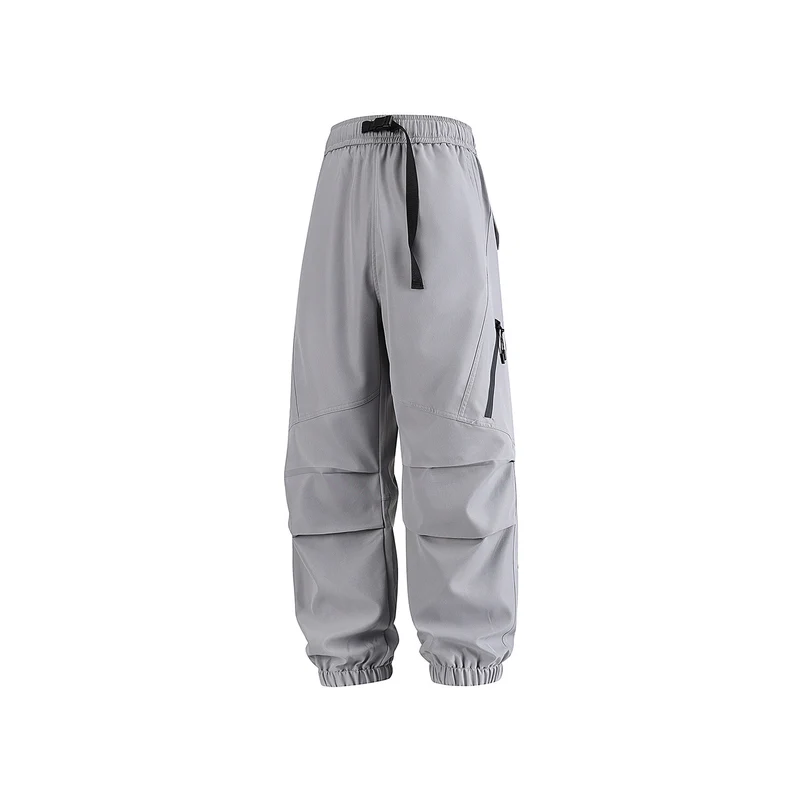 Herren Weite technische Cargo-Joggerhose mit elastischem Tunnelzugbund, aufgesetzten Klappentaschen und Reißverschluss-Beintasche Drune