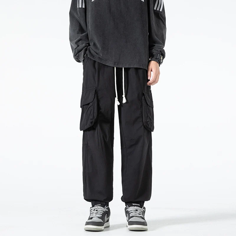 Herren Weite Multifunktionale Cargo-Jogginghose mit elastischem Tunnelzugbund und großen Klappentaschen Drune