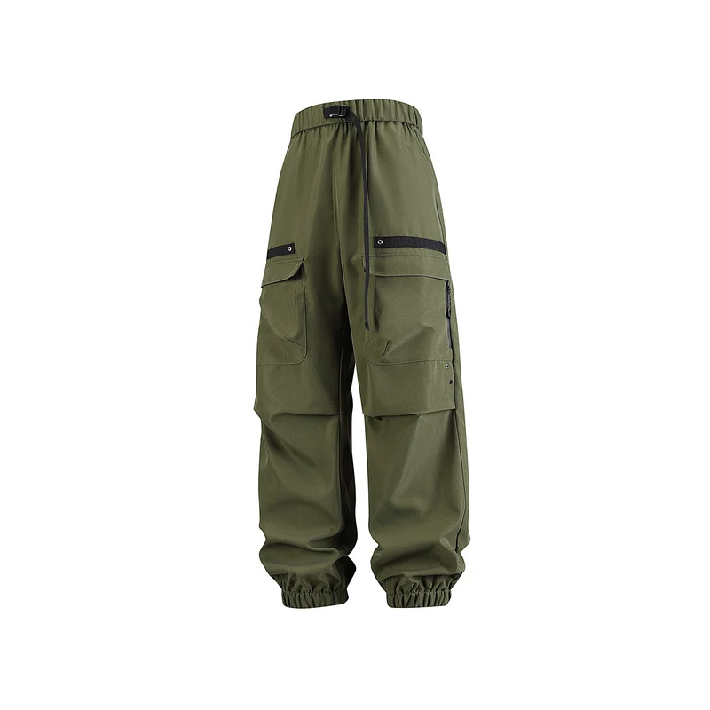 Herren weite Cargo-Jogginghose im Tech‑Utility‑Look mit elastischem Bund und multifunktionalen Klapptaschen Drune