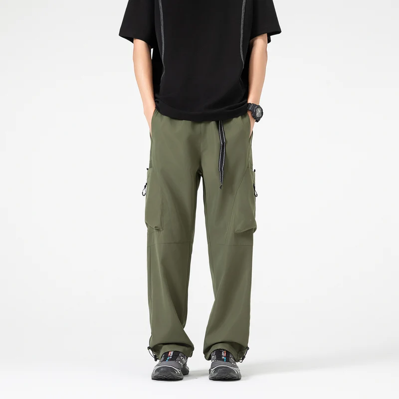 Herren Weite Cargo‑Hose im Baggy‑Stil mit Tunnelzugbund, großen Klapptaschen und verstellbaren Beinabschlüssen Drune