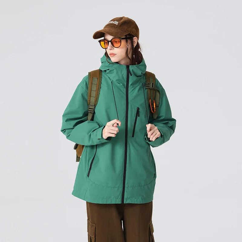 Herren Wasserabweisende Softshell‑Jacke mit verstellbarer Kapuze und schräger Brusttasche Drune