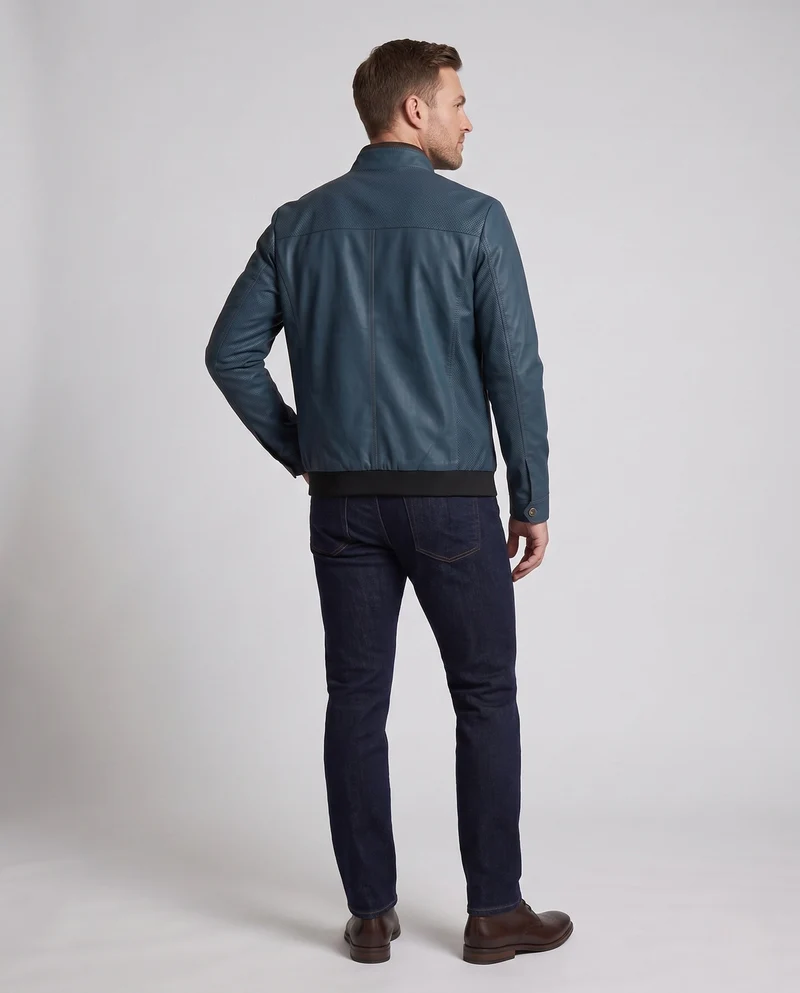 Herren Stehkragen Kunstlederjacke mit perforierten Schultereinsätzen, Reißverschlussfront und gemustertem Innenfutter
