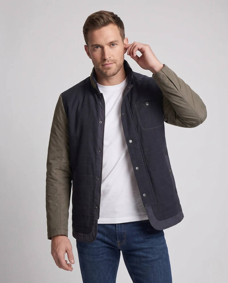 Herren Stehkragen Steppjacke mit Kontrastärmeln aus Mischmaterial