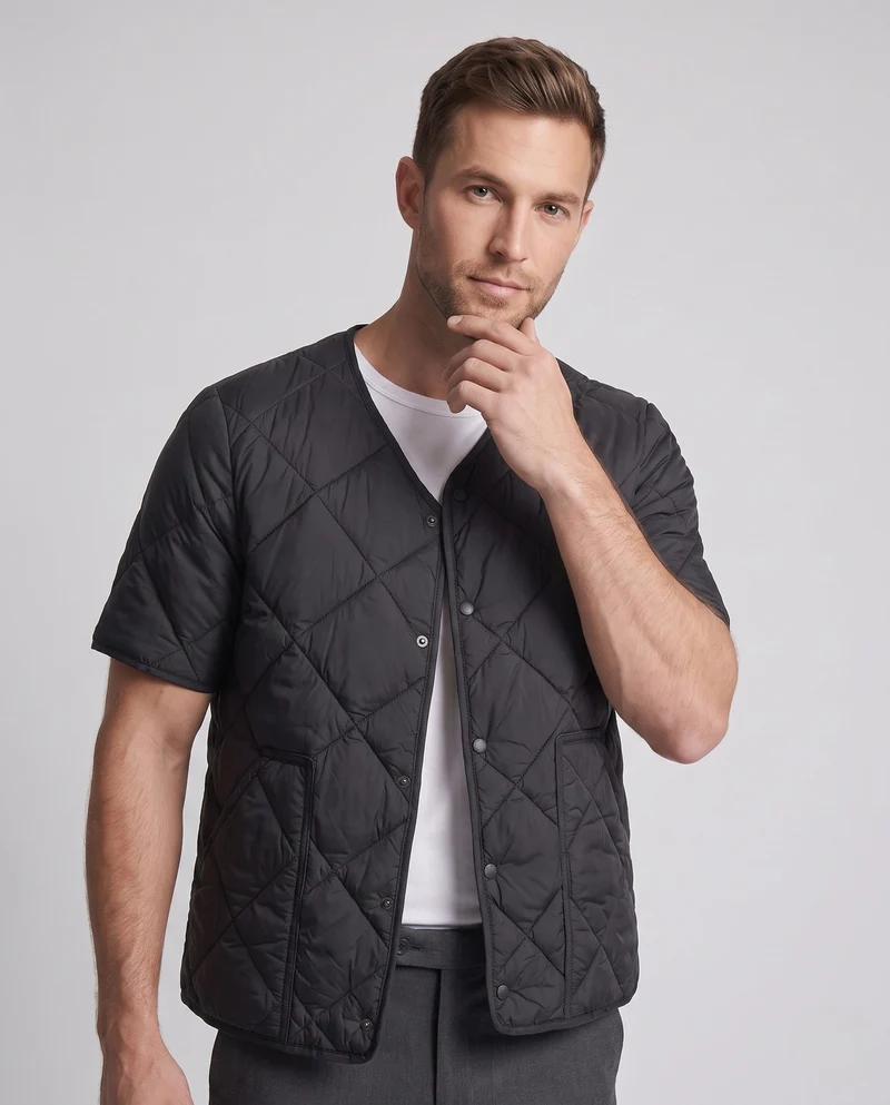 Leichte kurzärmlige Herrenjacke mit Druckknöpfen und Polsterung