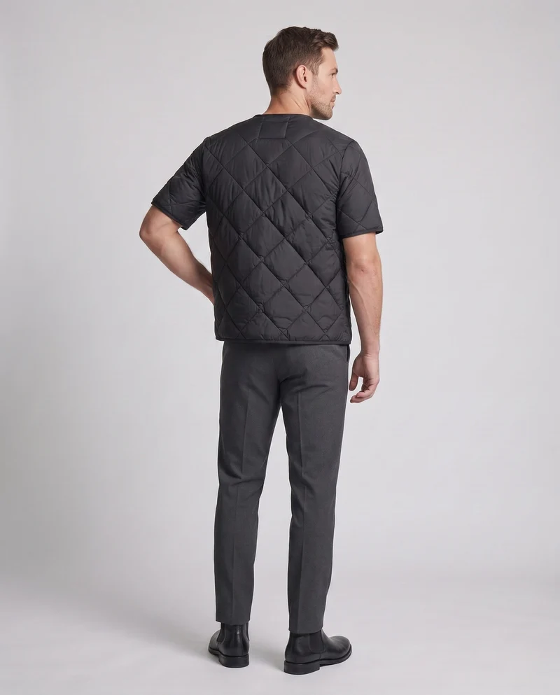 Leichte kurzärmlige Herrenjacke mit Druckknöpfen und Polsterung