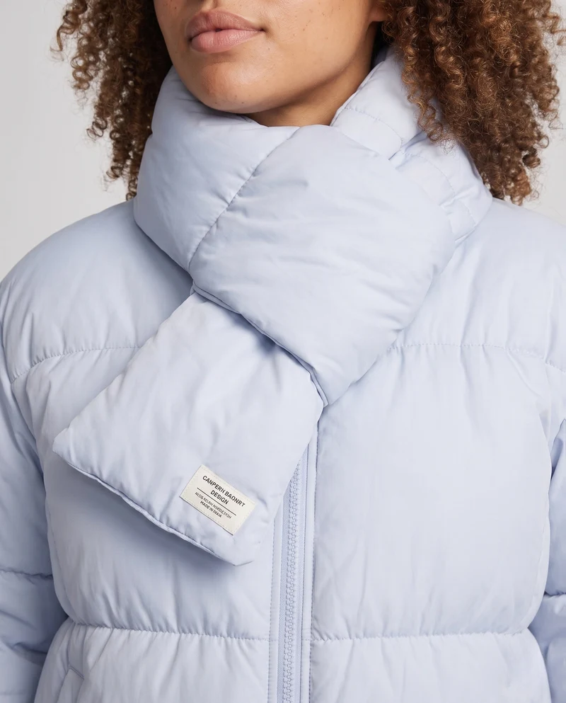 Damen kurz gepolsterte Pufferjacke mit integriertem Schalkragen und voluminösen Ärmeln