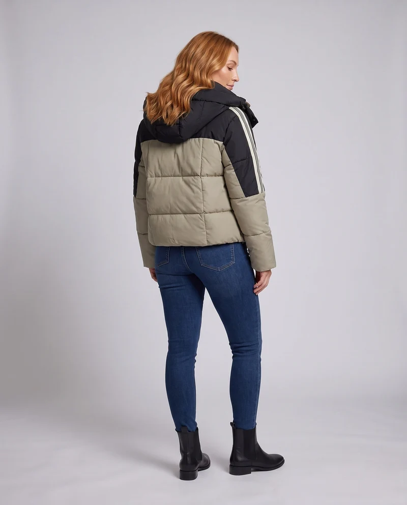 Damen kurze zweifarbige gesteppte Kurzjacke mit abnehmbarem Kragenbesatz und sportlichen Ärmelstreifen