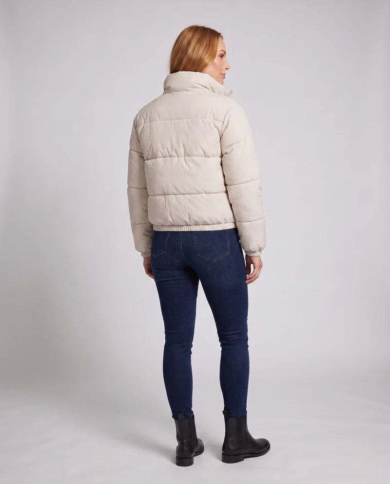 Damen kurze boxy Reise-Puffermantel mit hohem Kragen, verstärkter thermischer Fütterung und elastischen Bündchen