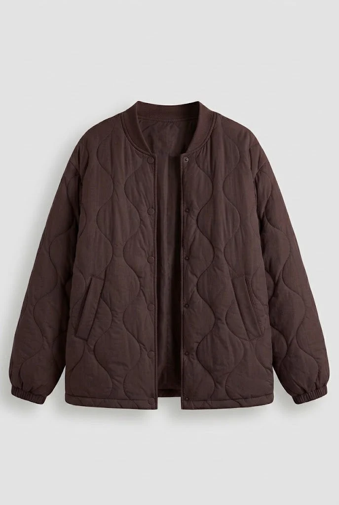 Leichte gesteppte Kurzjacke für Damen mit Wolkensteppung und Druckknopfverschluss
