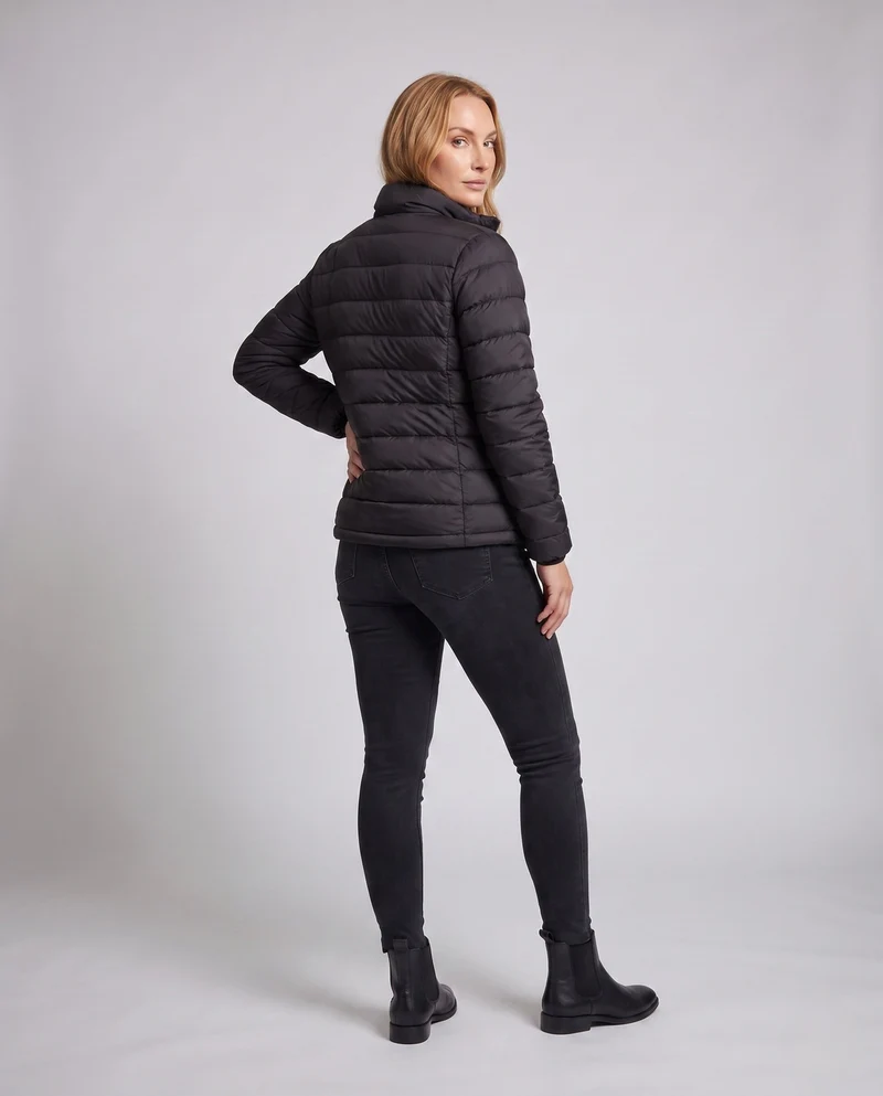 Damen nan leichte packbare kurze gesteppte Jacke mit hohem Stehkragen und aufgesetzten Taschen