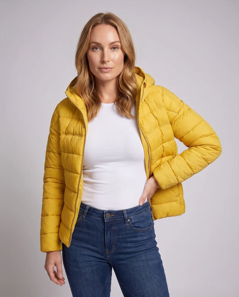 Damen nan minimalistischer kurzer thermo gesteppter Jacke mit ergonomischer Kapuze, maßgeschneidertem Nahtdesign und winddichtem Außenmaterial