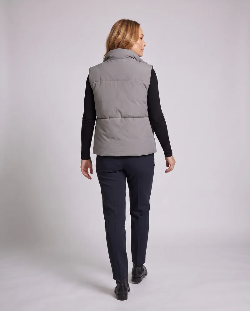 Damen Nan packbare leichte gesteppte Weste mit ergonomischer Schulterpassform und verborgenem Zwei-Wege-Reißverschluss