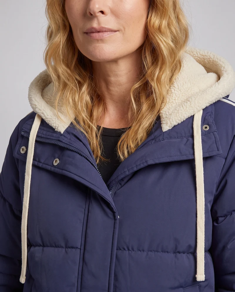 Damen trendige gesteppte Kapuzenjacke mit hochwertiger Teddy-Innenkonstruktion und sportlichen gestreiften Ärmeln