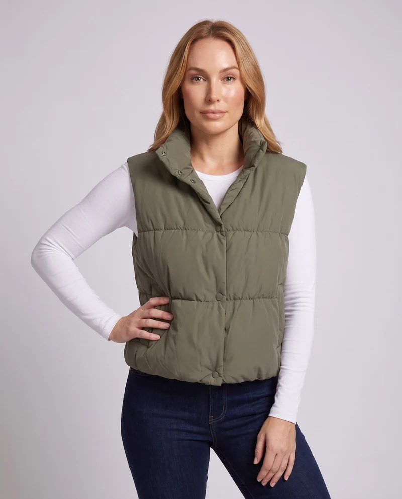 Damen Puffy-Isolationsweste mit quadratischer Konstruktion und hohem Stehkragen