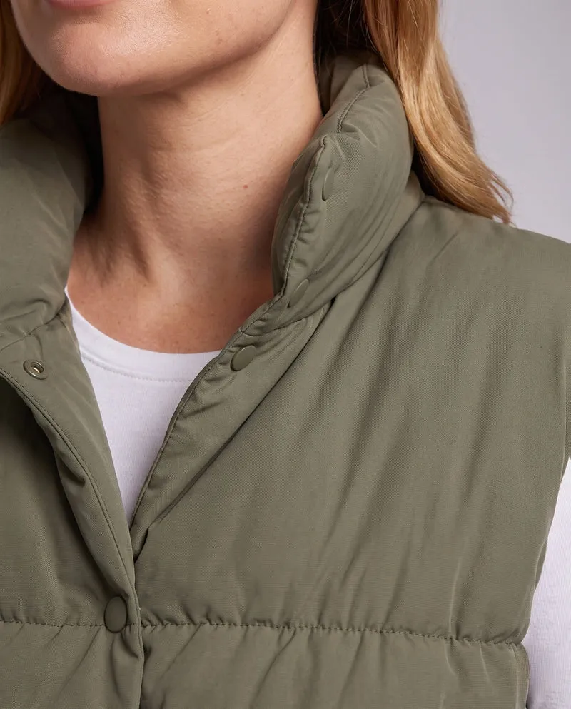 Damen Puffy-Isolationsweste mit quadratischer Konstruktion und hohem Stehkragen