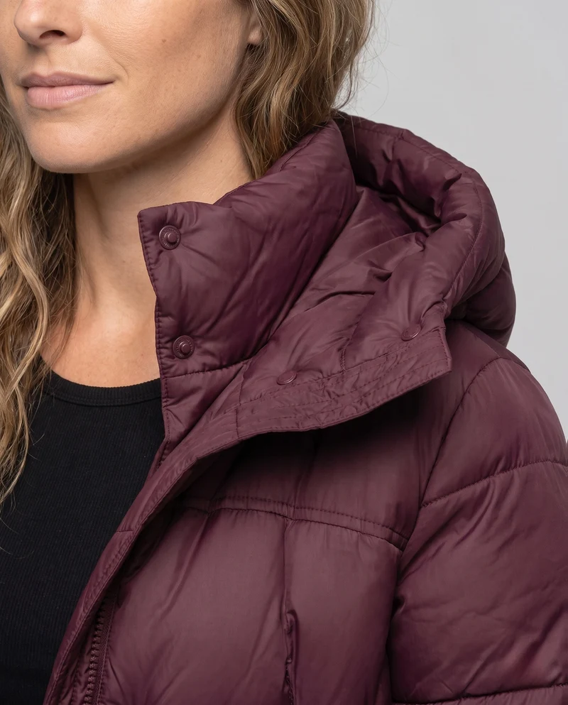 Damen gepolsterte oversized Parka mit Bindegürtel und hohem Kragen