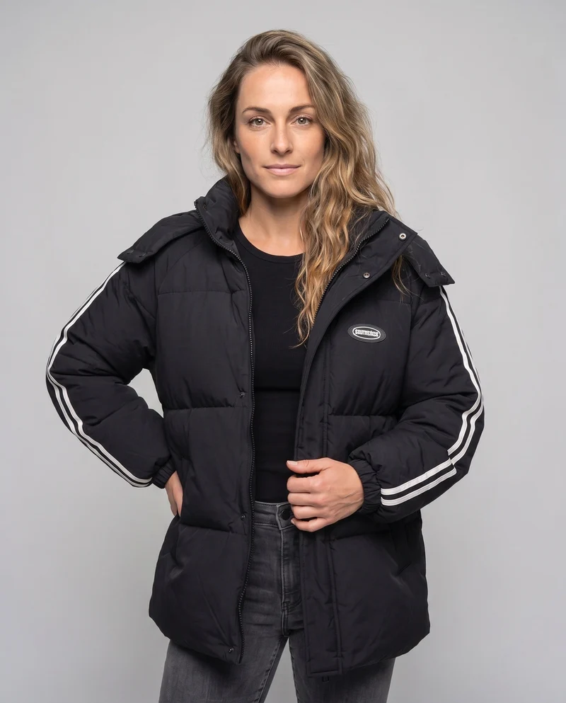 Unisex übergroße gesteppte Jacke mit Kontraststreifen an den Ärmeln, hochschließendem Kragen und Kapuzenblende